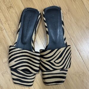 Banana Republic Black and Tan Zebra Sandals